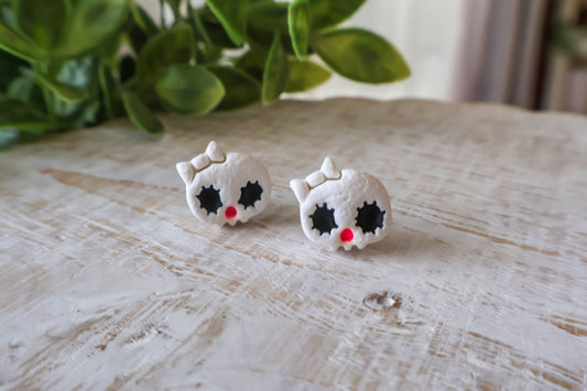Bow Skull Studs