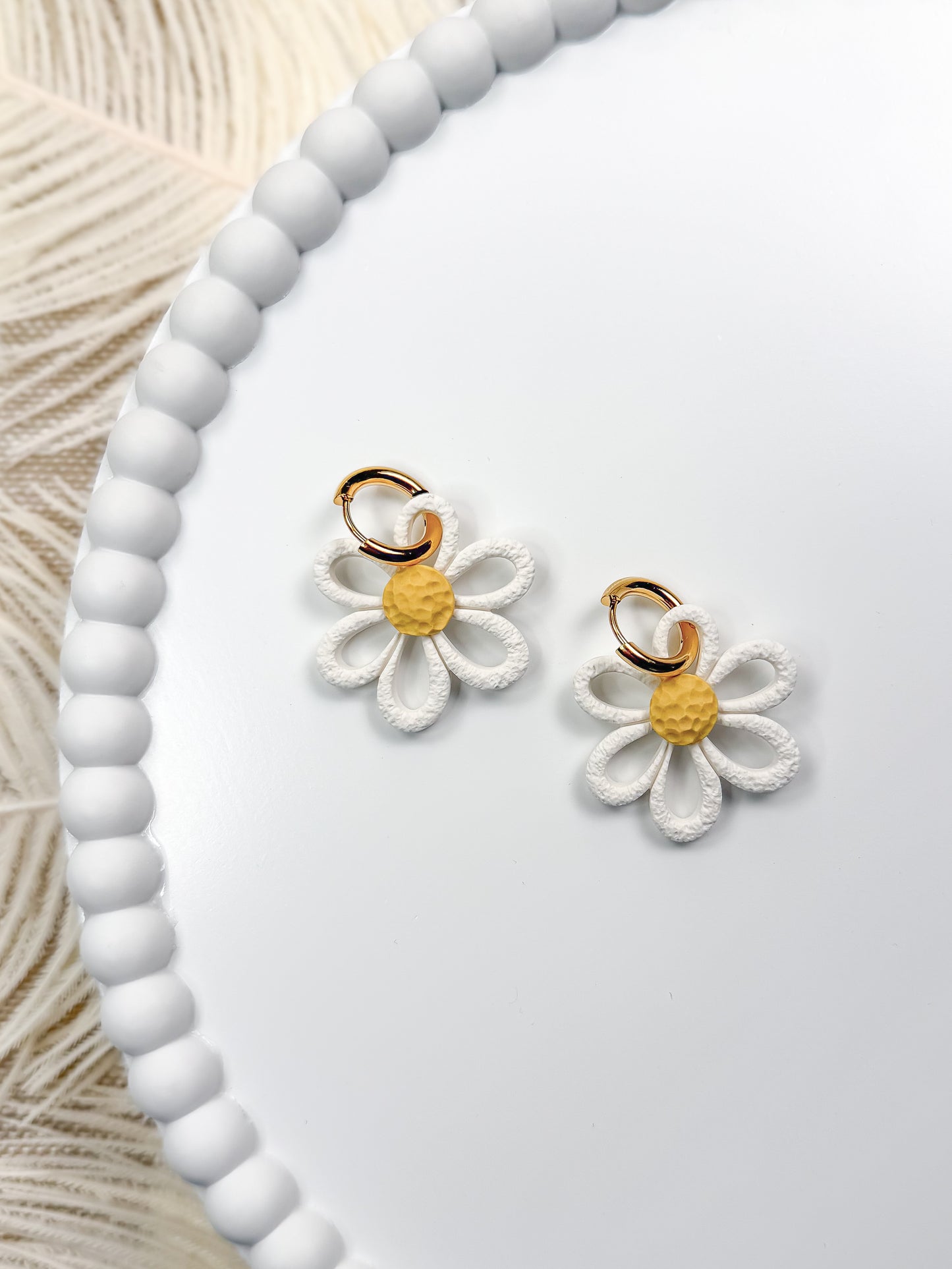 Golden Daisy Huggies