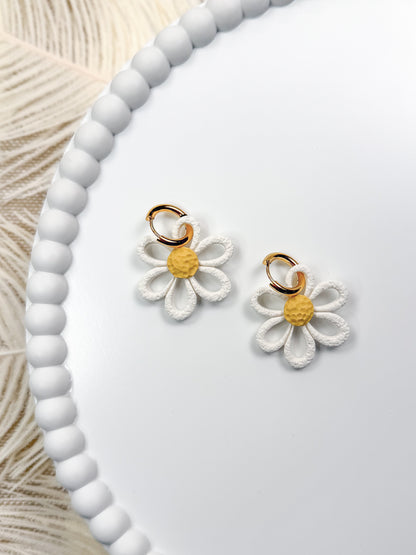 Golden Daisy Huggies
